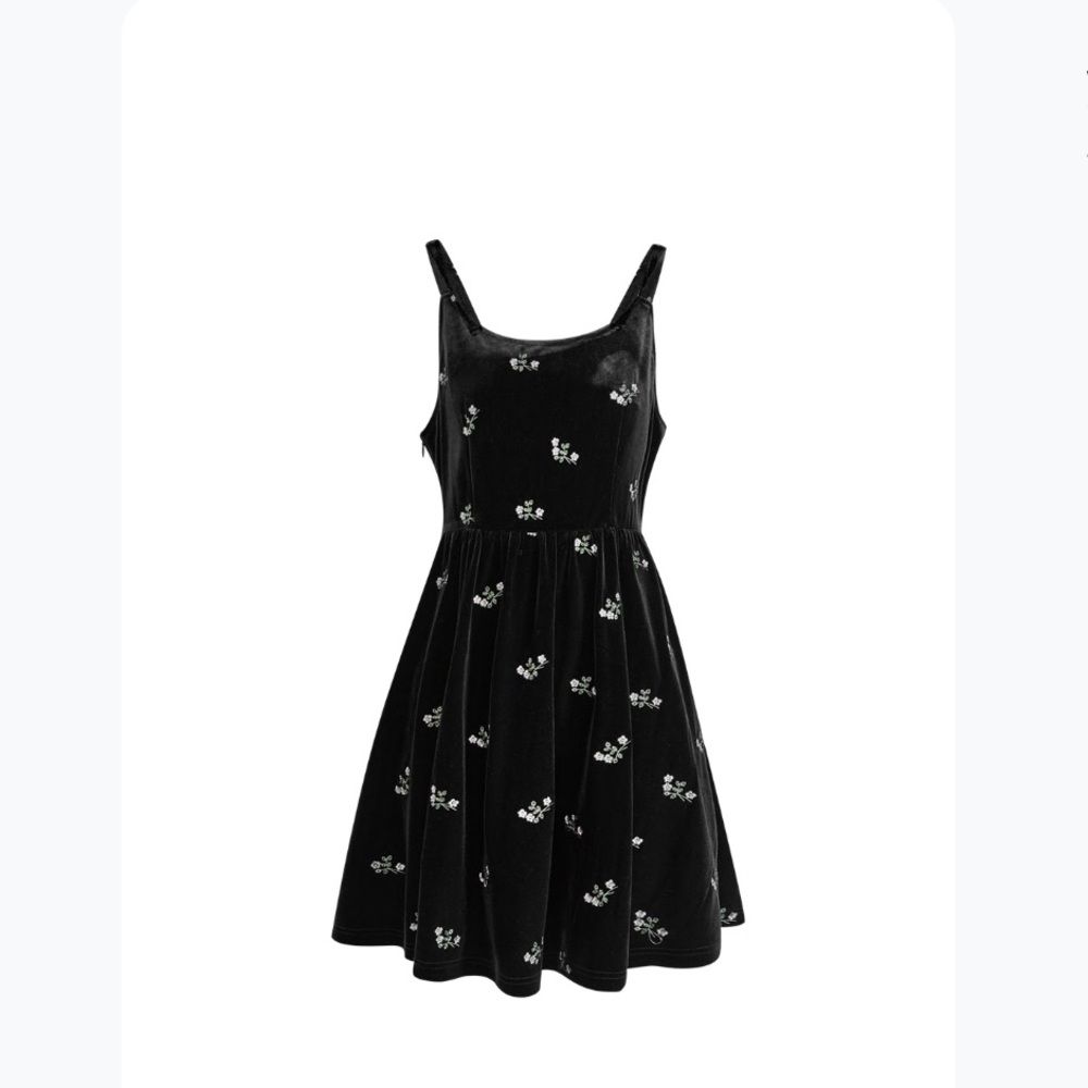 Kuose Premium Velvet Black Floral Embroidery  Dress